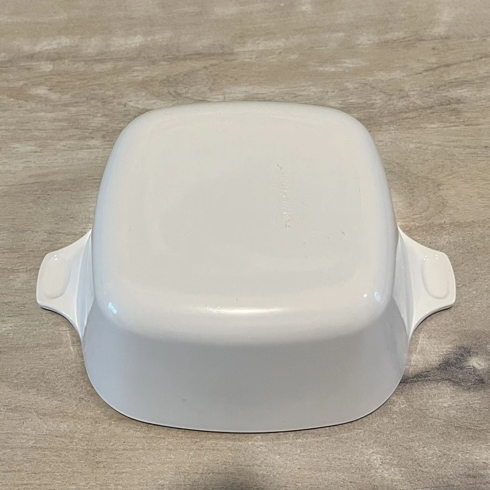 Vintage & In Perfect Condition Corning Ware All‎ White P-43-B Casserole